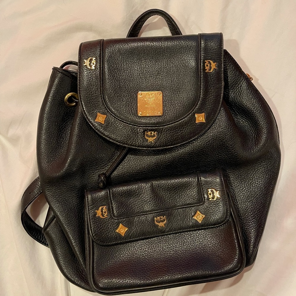 VINTAGE MCM BLACK BACKPACK